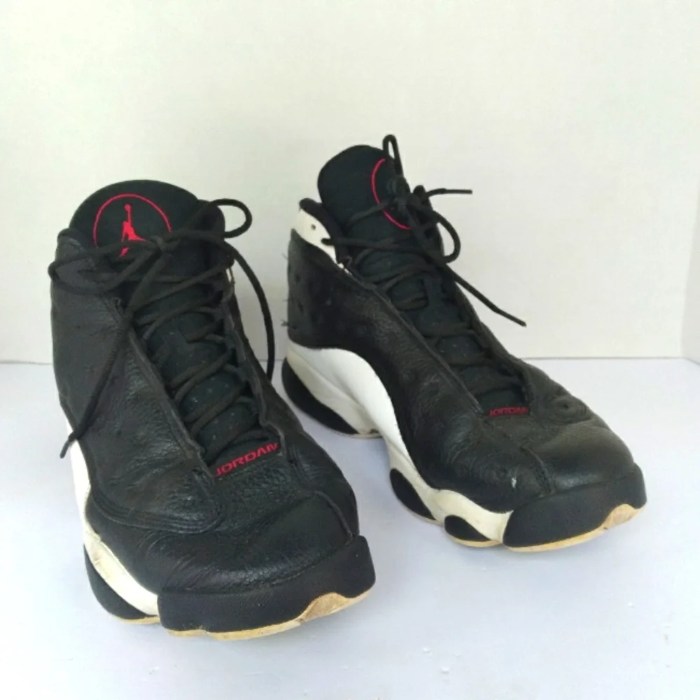 Jordan Basketball Shoes Sneakers Black Red Leather High‎ Top Sneakers Size 9